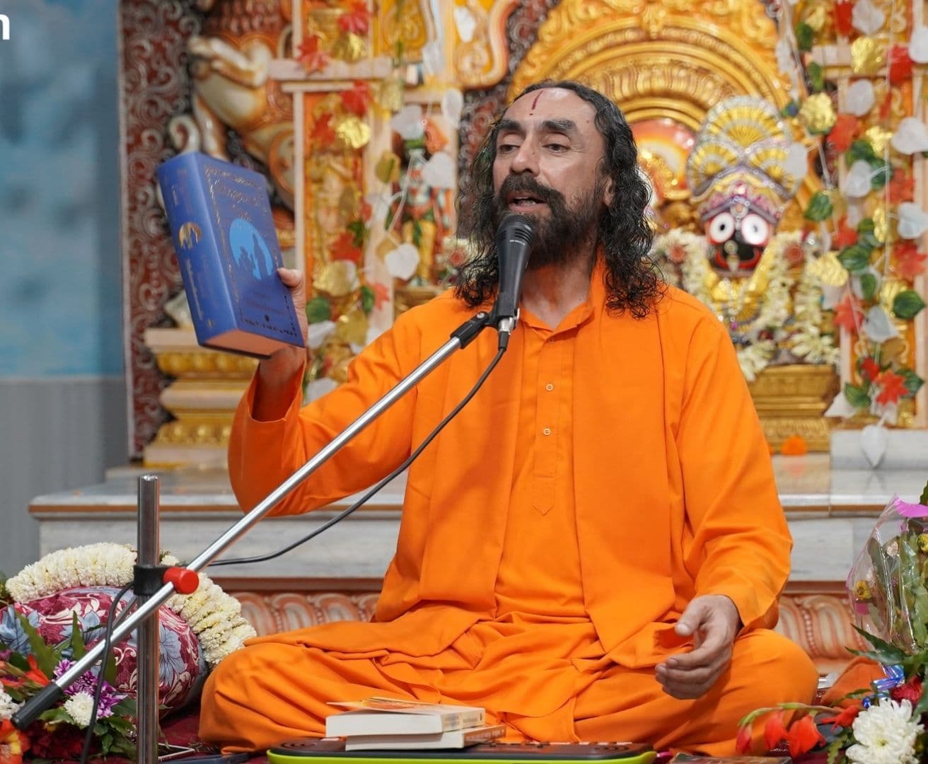 जीवन की दौड़ में हम अक्सर मन को पीछे छोड़ देते हैं।सच्चाई यही है कि बाहरी सफलता की जड़ भीतर ही सींची जाती है; जो मन जीता, वही जग जीता।